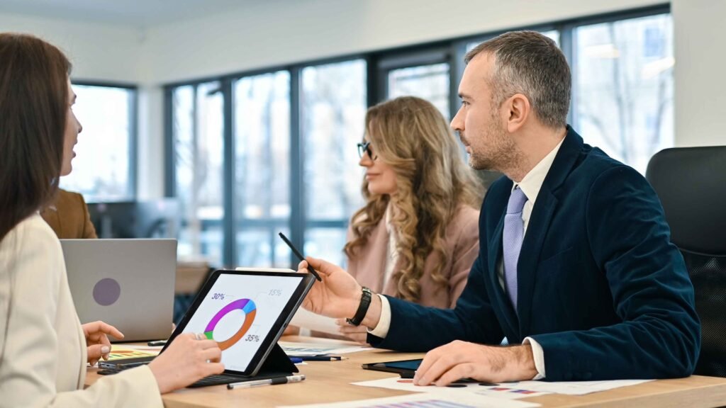 why-real-estate-investors-in-philadelphia-need-a-fractional-CFO